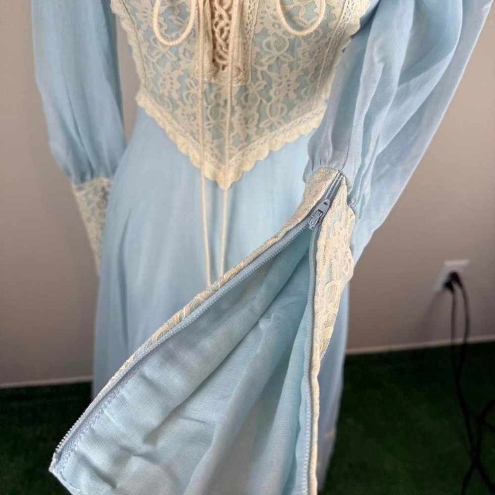 1970s Gunne Sax Prairie lace up Dress - Picture 7 of 8